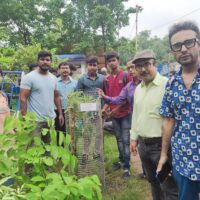 Plantation and installation of fencing at D' Block, Baghajatin on 03.07.2024 (1)